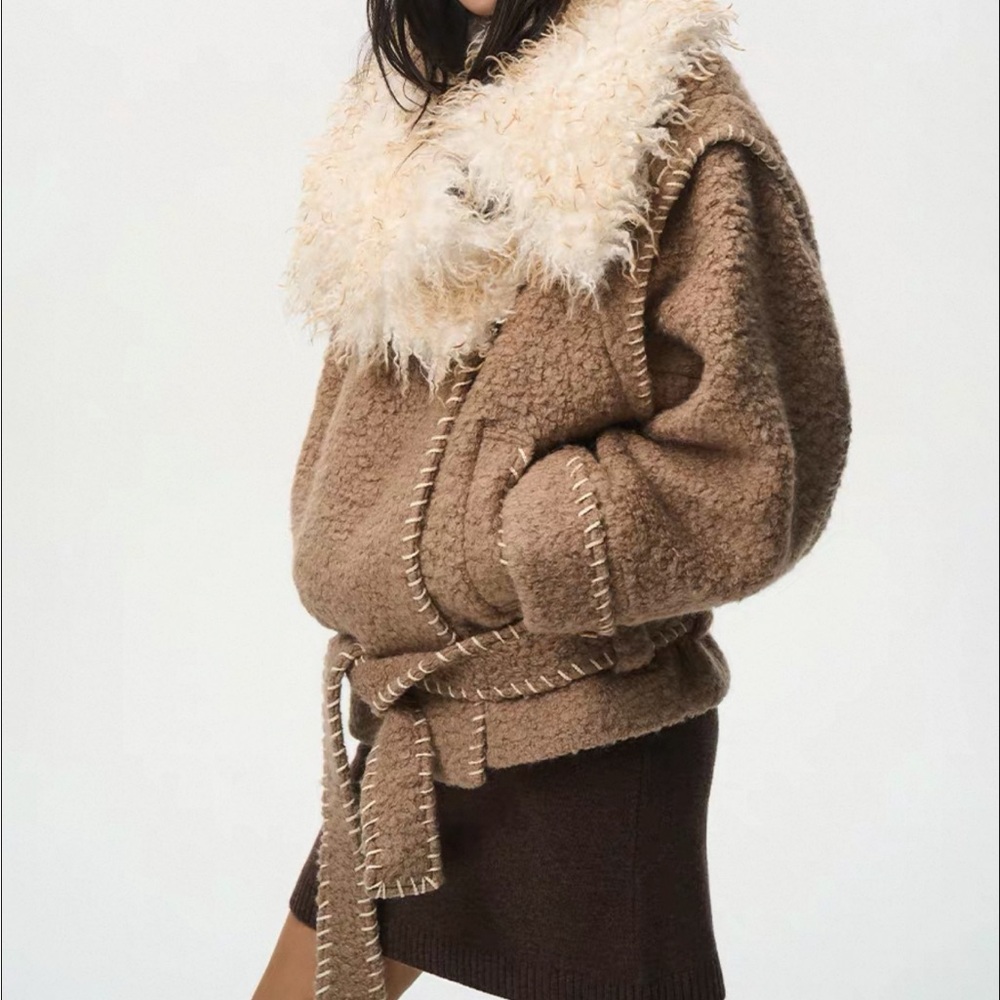Women's Brown Shearling Jacket - Picture 3 of 3